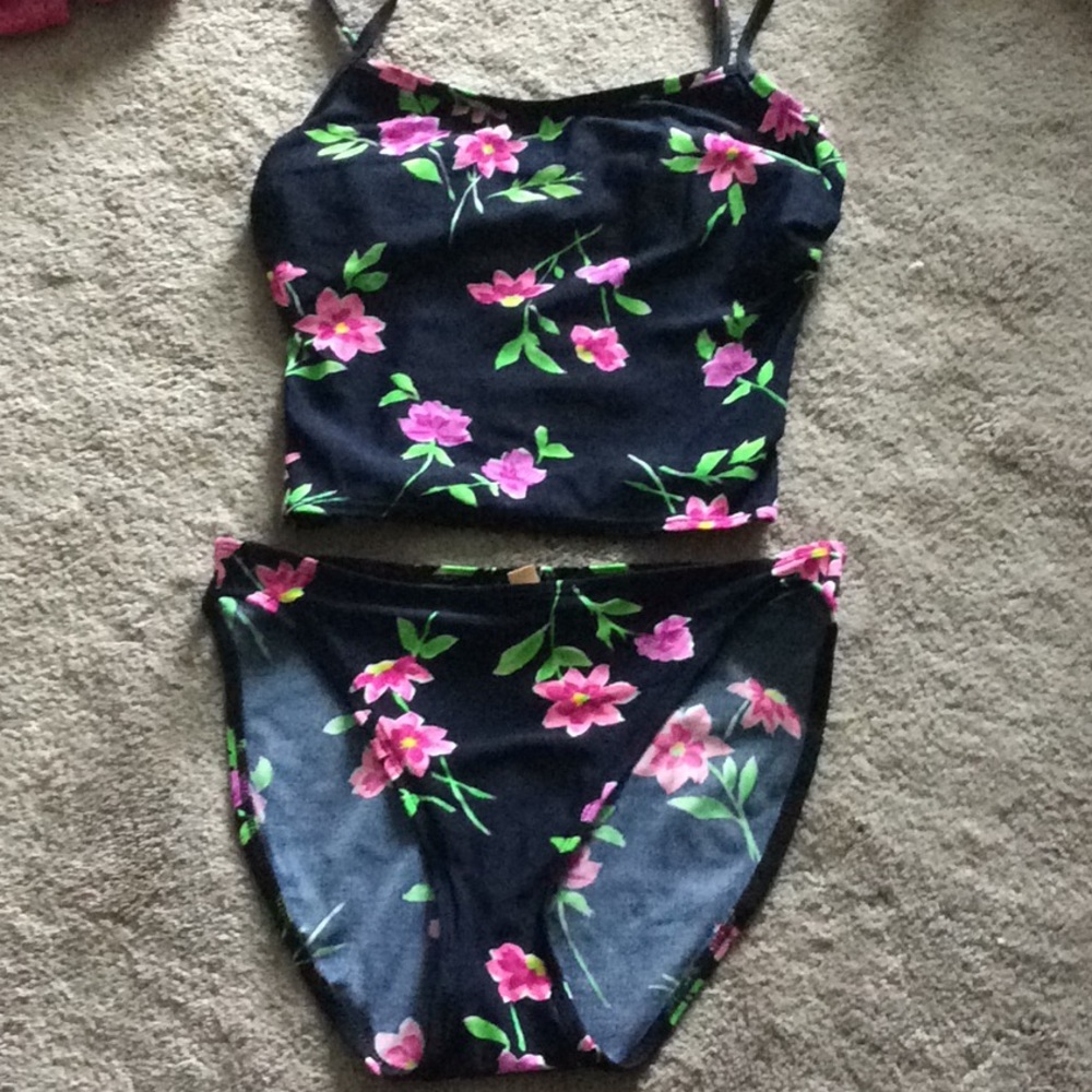 Bathing suit